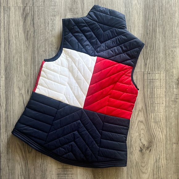 Tommy Hilfiger Women's Tri-Color Puffer Vest - Picture 5 of 5